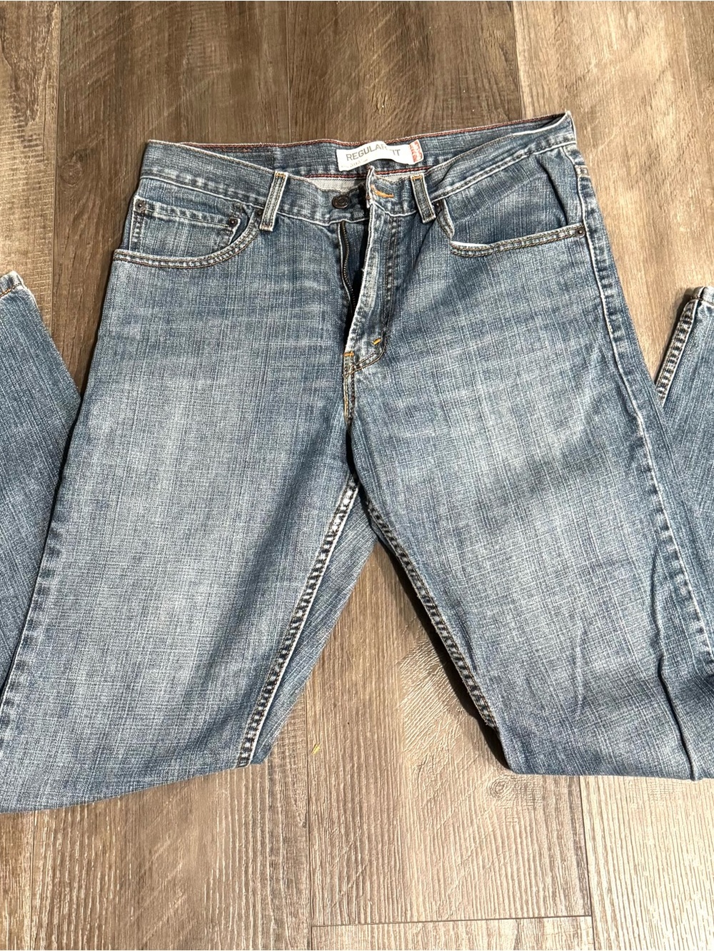Levi's Men's Straight Jeans in Light Blue Denim 32/34
